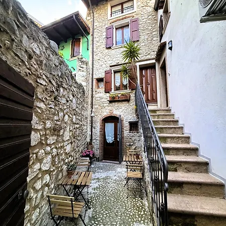 Castello 2